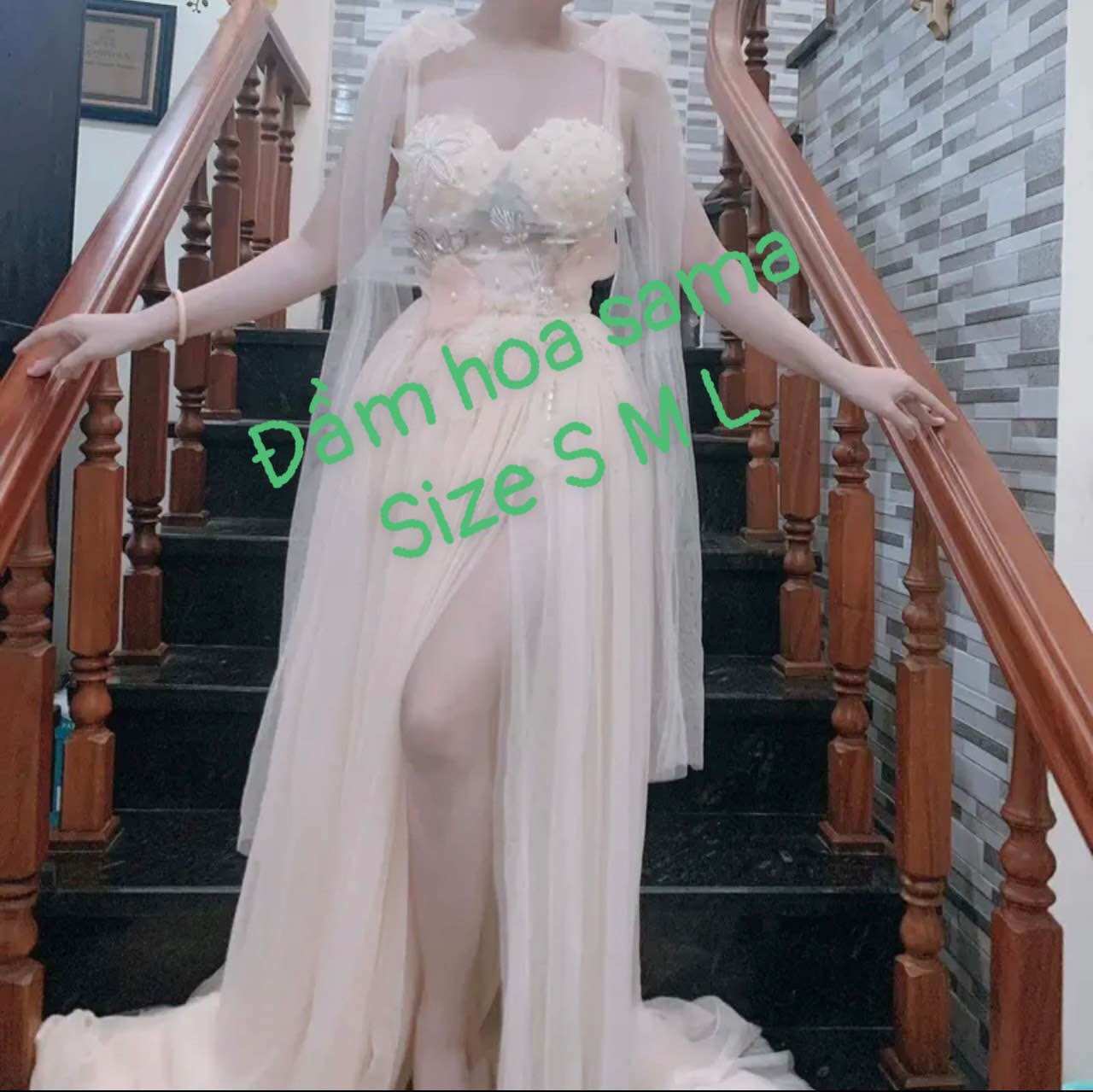 ĐẦM MAXI NƠ VAI ĐÍNH HOA 3D kèm ảnh thật