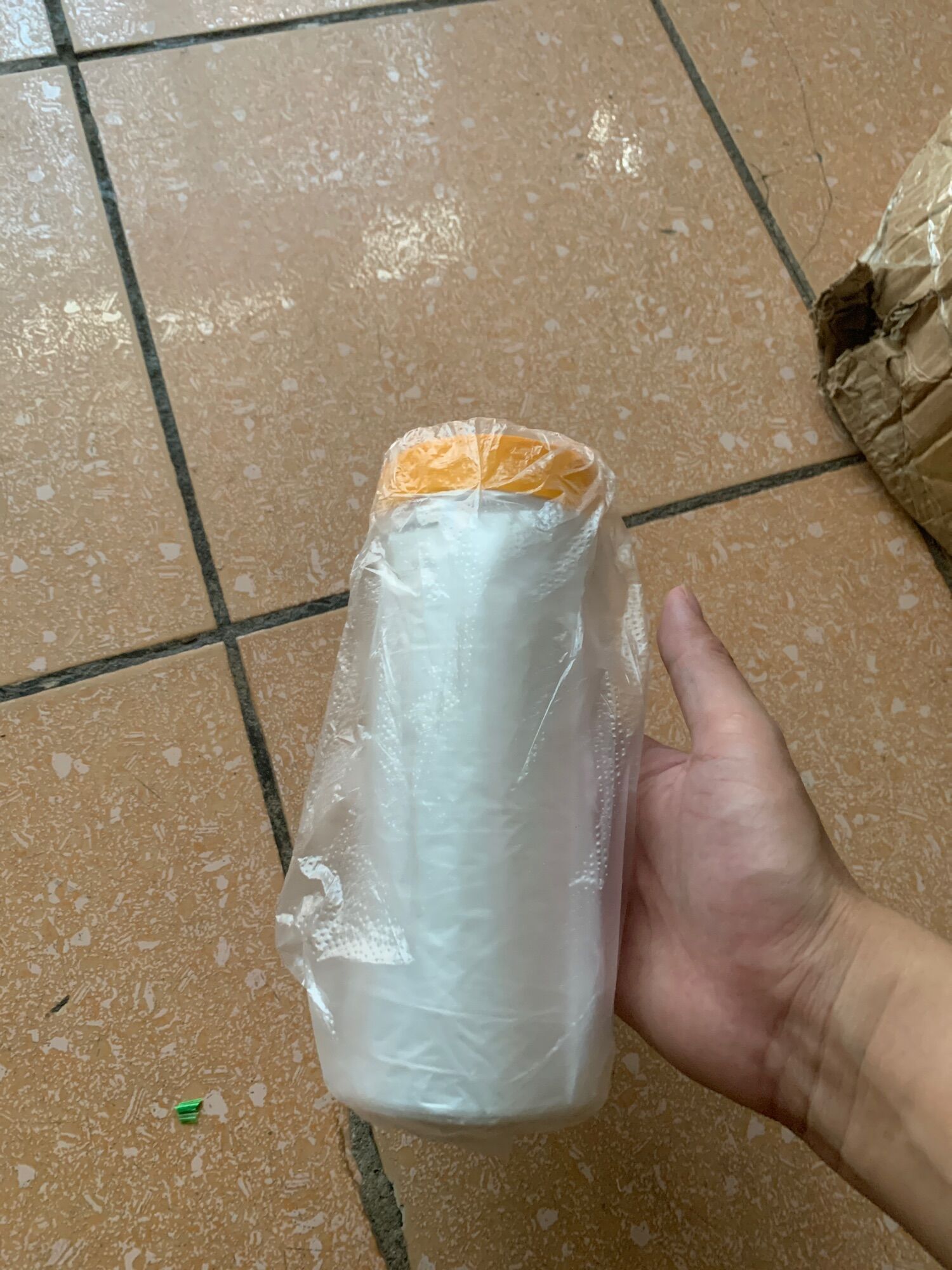 Bạt Nilong Phủ Đồ Đạc Có Keo Dán Cố Định