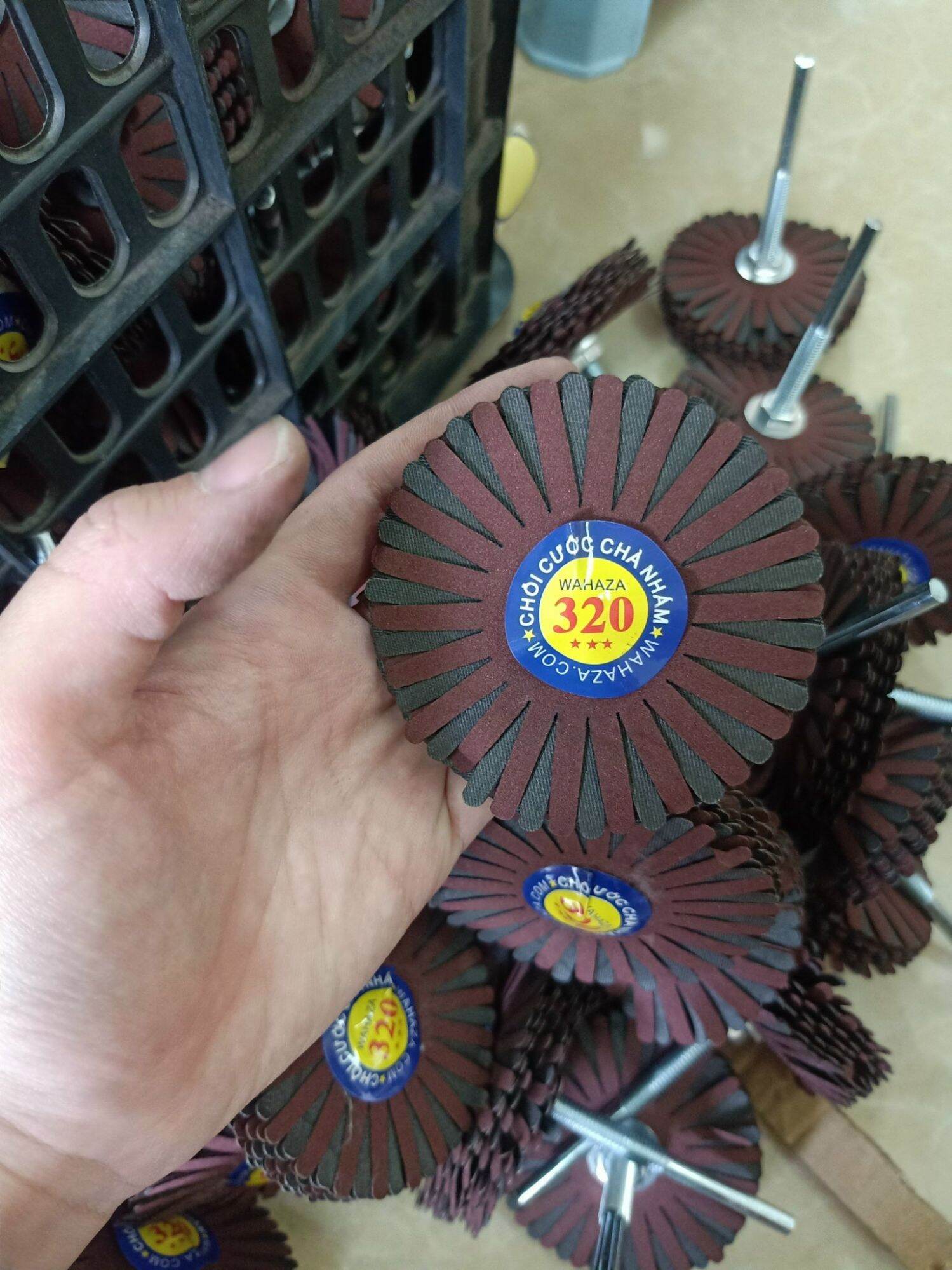Chổi giấy nhám, chổi đánh bóng gỗ