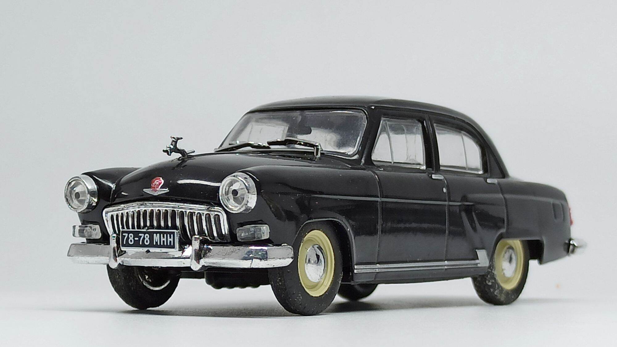 Mô hình xe Gaz M21 Volga