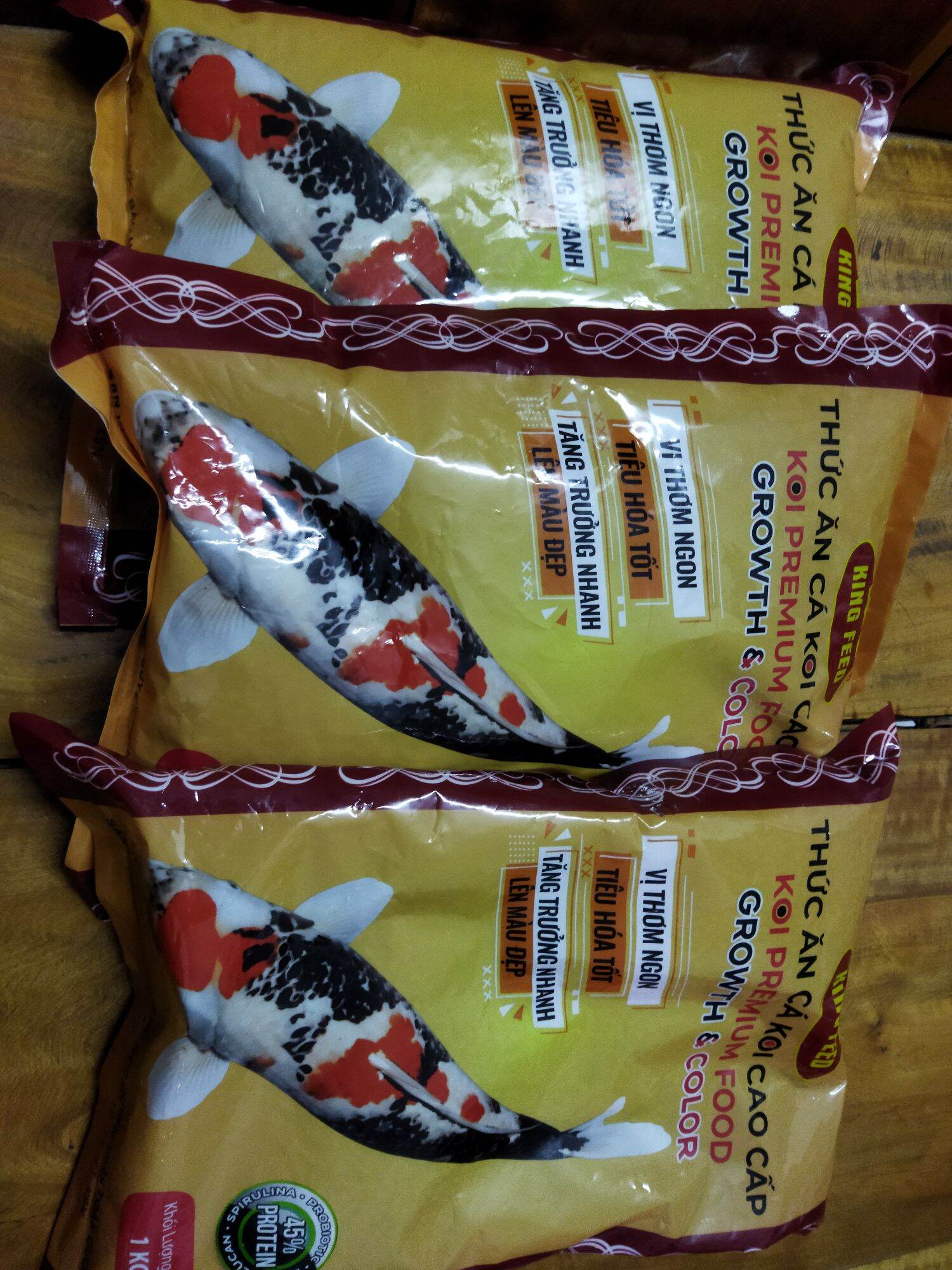 CÁM CÁ KOI CAO CẤP KING FEED 45% ĐẠM bao 1kg