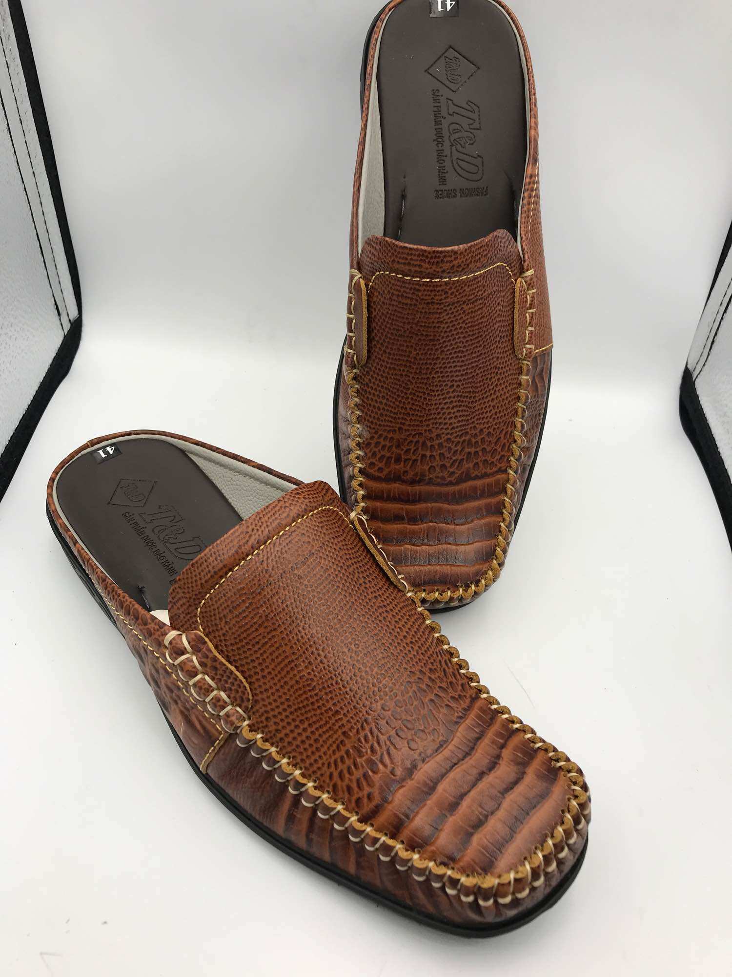 Giày Lười Sục Nam Cao Cấp – Da Trơn, Mũi Vuông, Sang Trọng