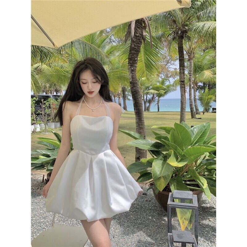 Đầm trắng công chúa thắt nơ lưng sexy