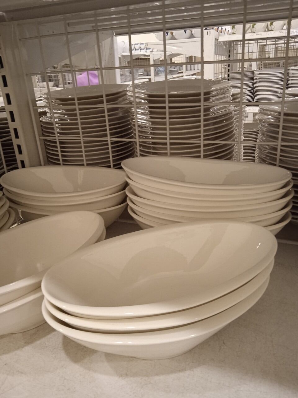 Tô oval 24cm - gốm sứ Minh Long