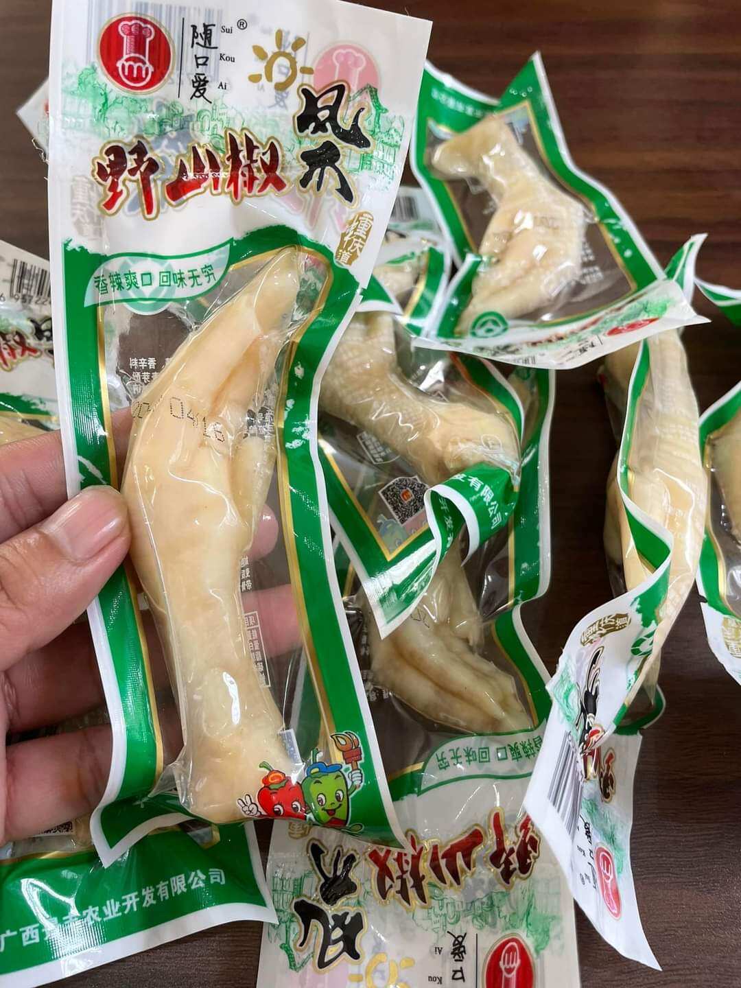 Chân gà cay xả ớt siêu thơm ngon