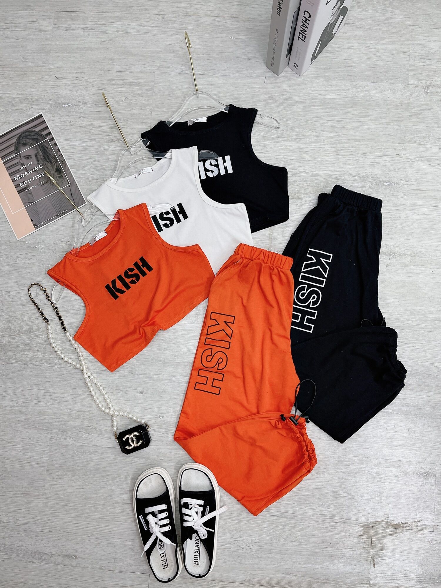 BỘ THỂ THAO CROPTOP 3 LỖ KISH LV01