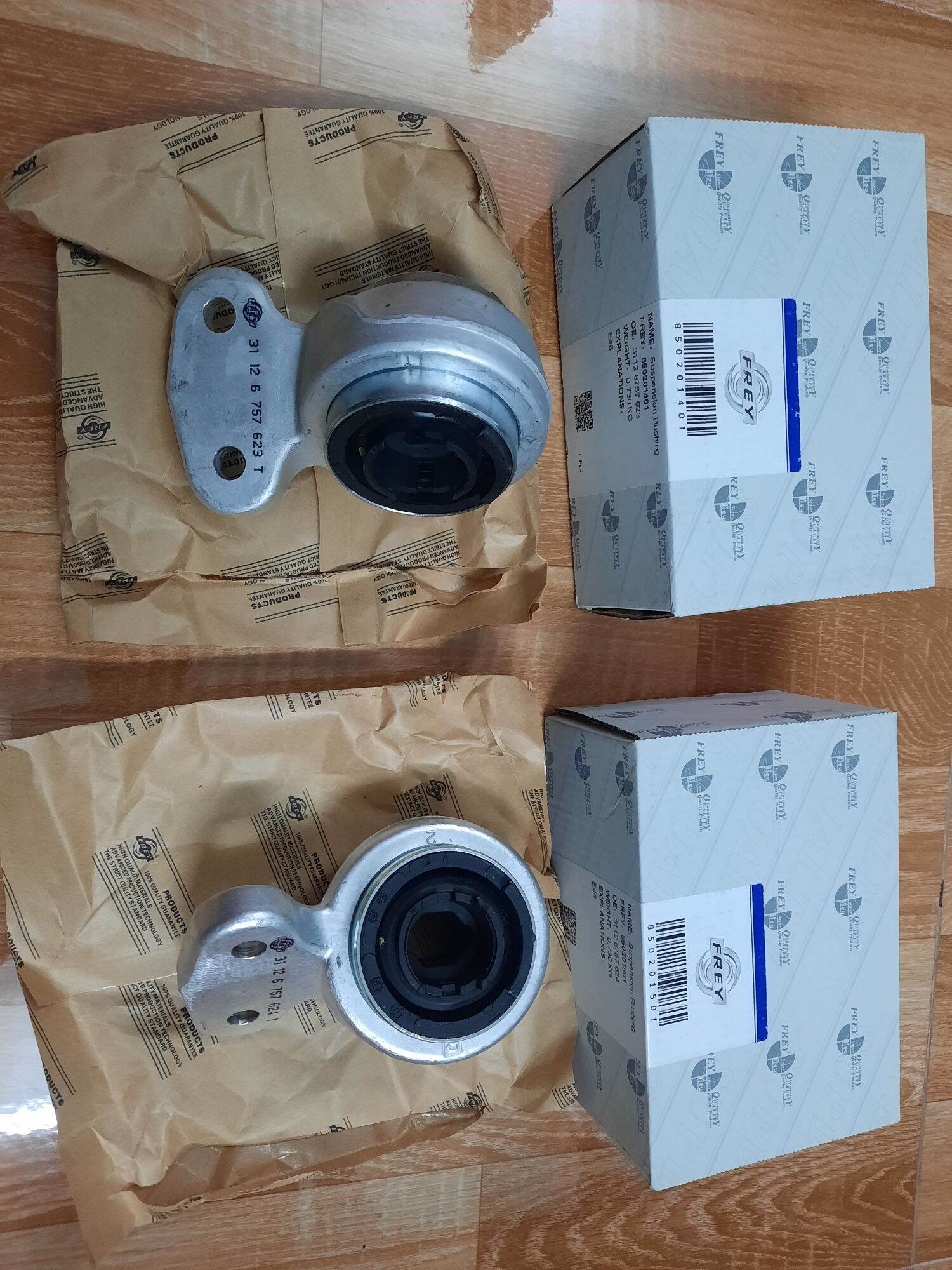Cặp cao su càng a bmw 318i 323i 325i e46