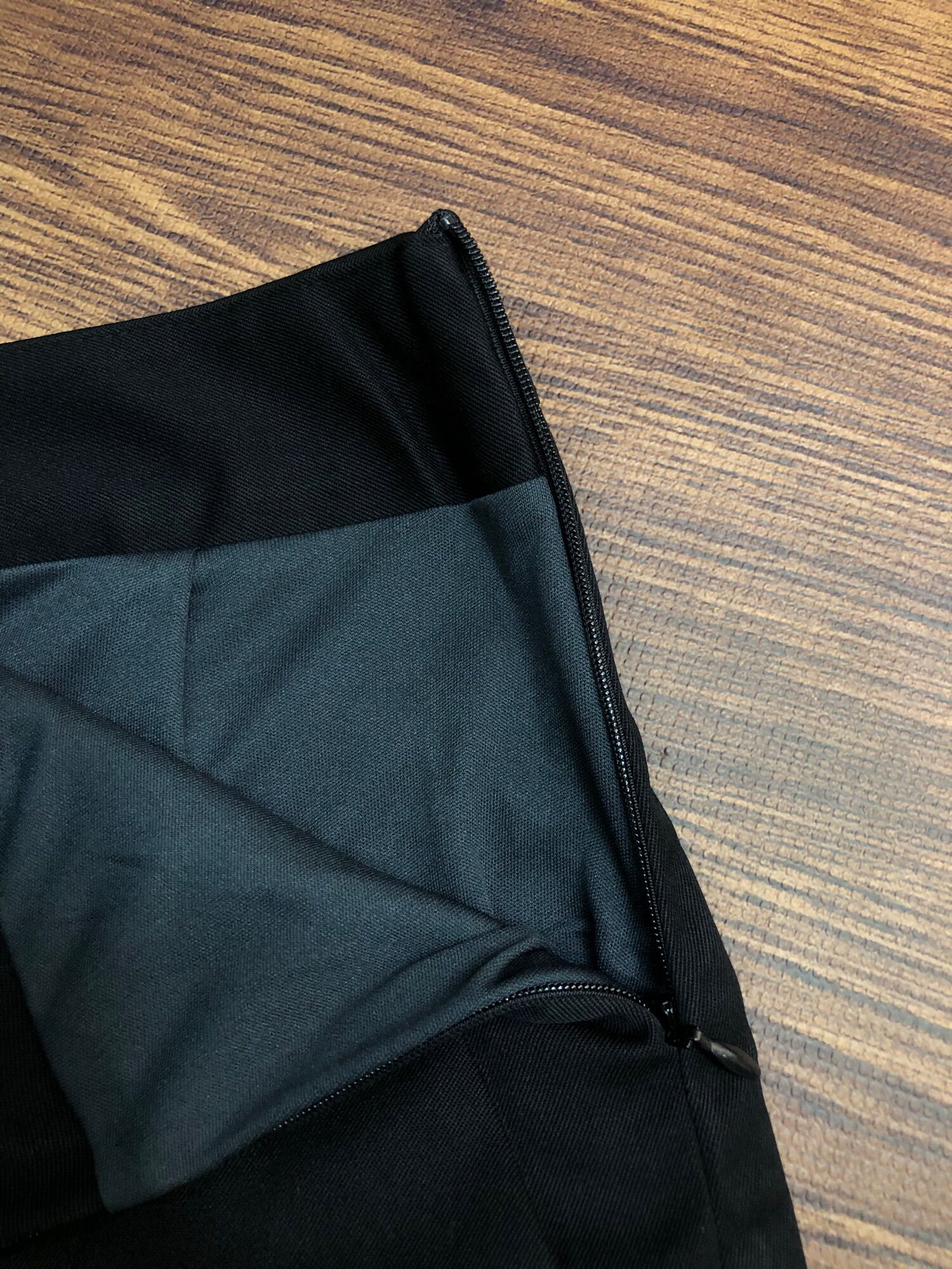 Chân váy đen Basic chữ A ngắn - Ảnh thật