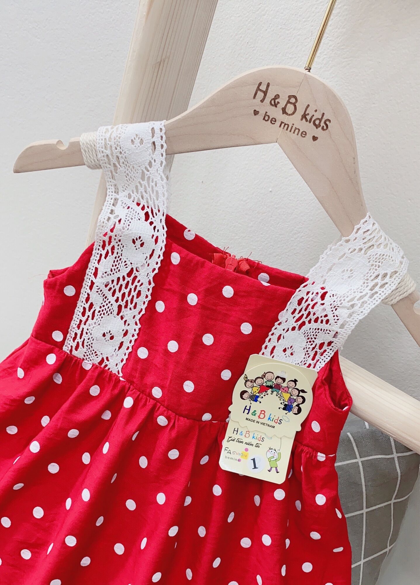 Đầm Đỏ Chấm Bi Dành Cho Bé Gái size 1T- 6T Bibo Store