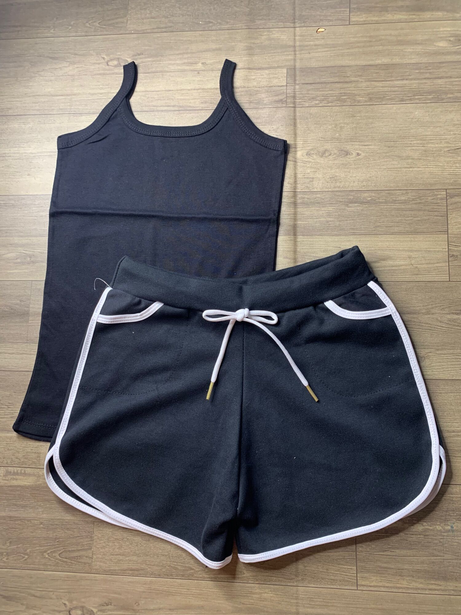 Set bộ mặc nhà