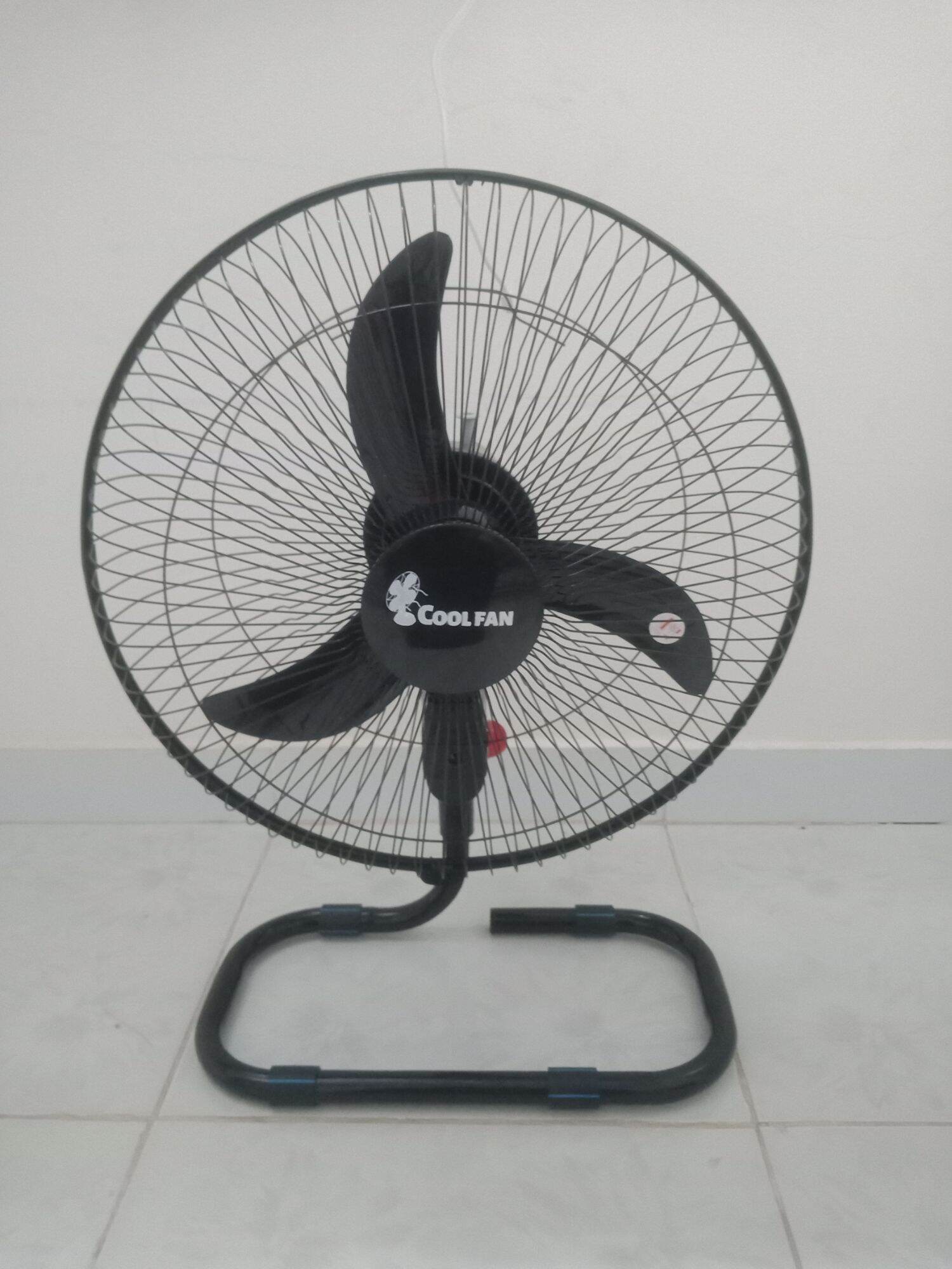 bộ vỏ quạt sàn b4 chân quỳ. ( sản phẩm giống hình shop đăng ).