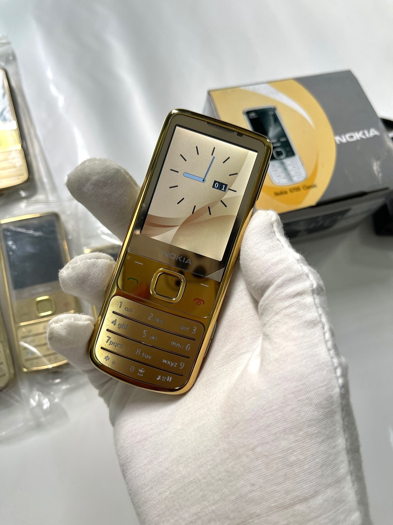 Điện thoại Nokia 6700 gold zin chính hãng phụ kiện | Bảo hành 12 tháng
