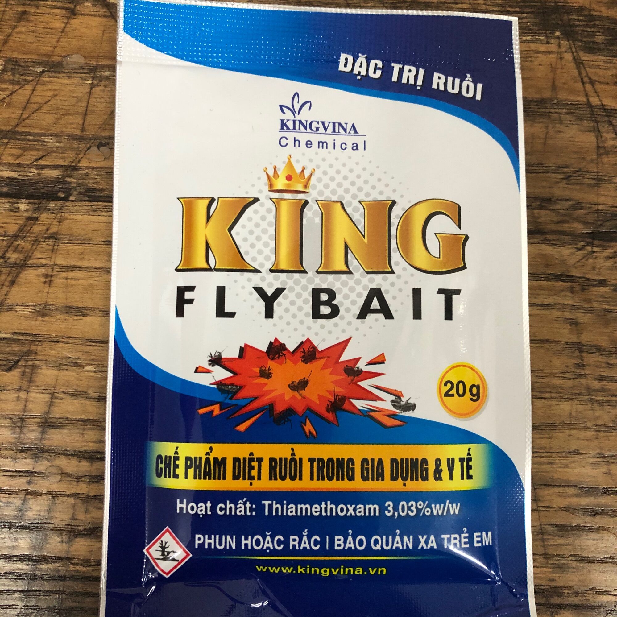 Thuốc diệt ruồi thế hệ mới KING FLYBAIT 20g; bẫy diệt ruồi phun hoặc rắc; thuốc diệt ruồi chuyên dụng