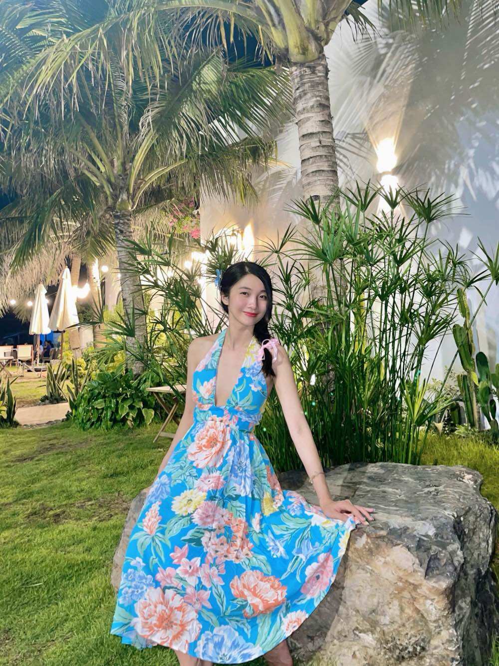 [NHẬP MÃ NOVFALAZSOCIAL02 GIẢM 40K ĐƠN 199K  ] Đầm yếm Maybi cutout dáng xòe