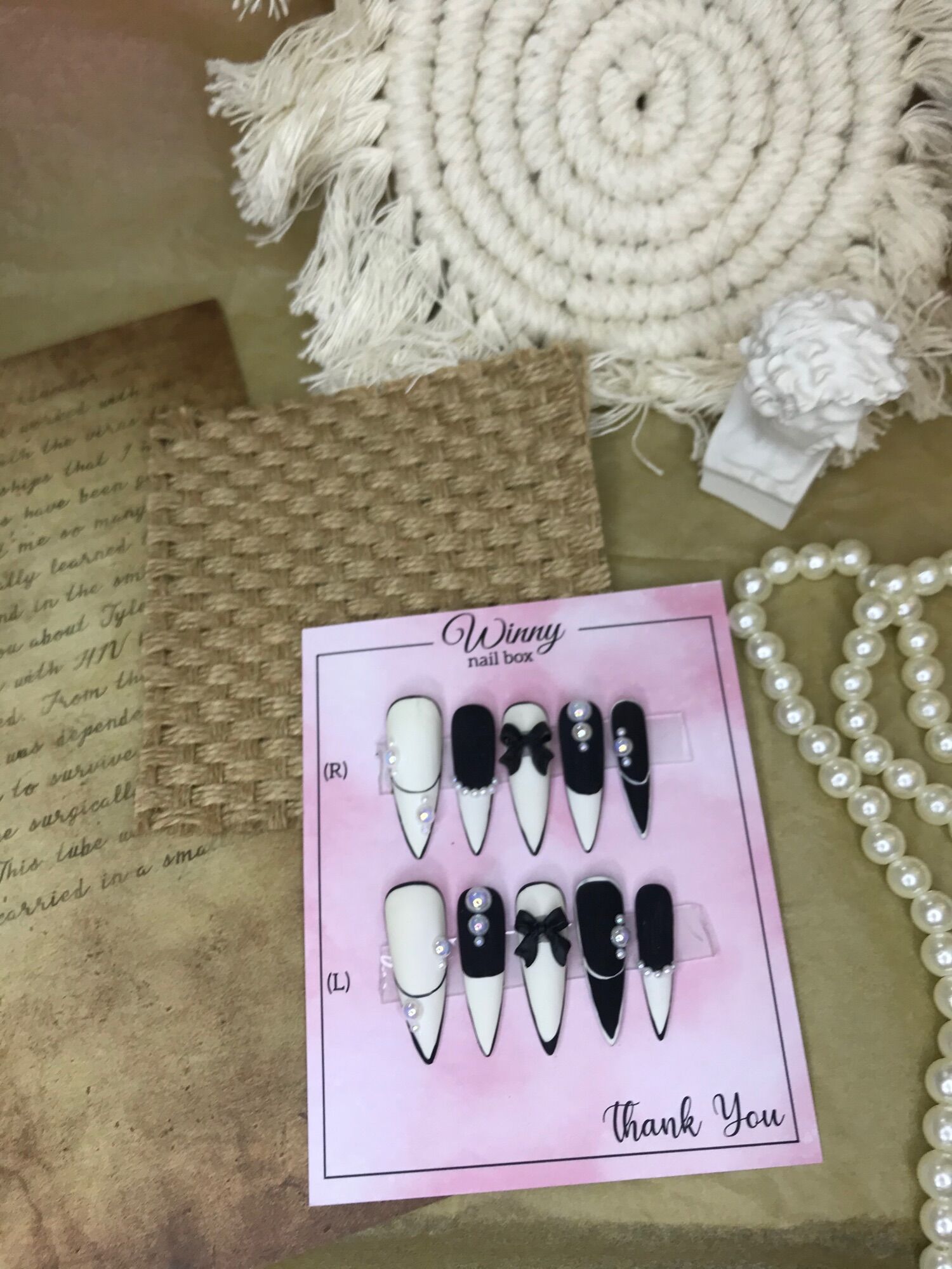 Nailbox móng up móng giả trắng đen nhám ngọc