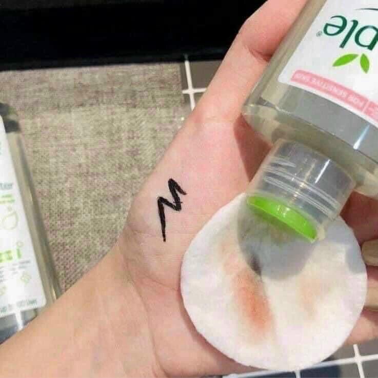 Tẩy Trang Simple Micellar Cleansing Water