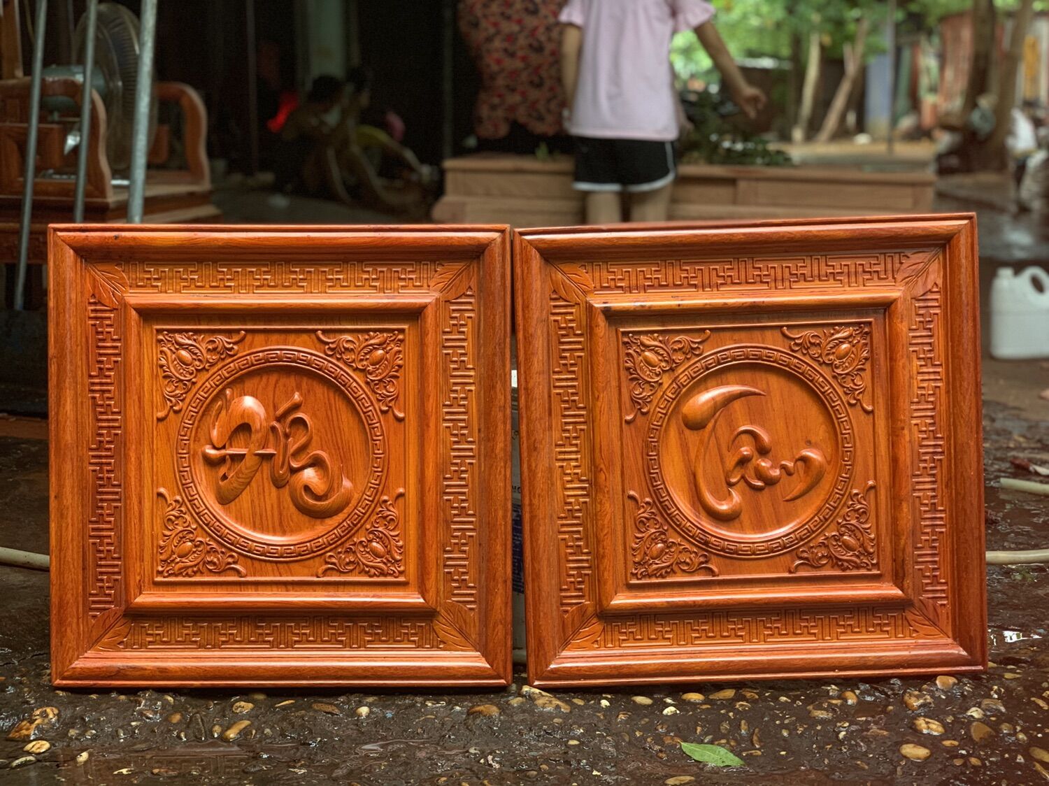 Tranh chữ gỗ hương đá