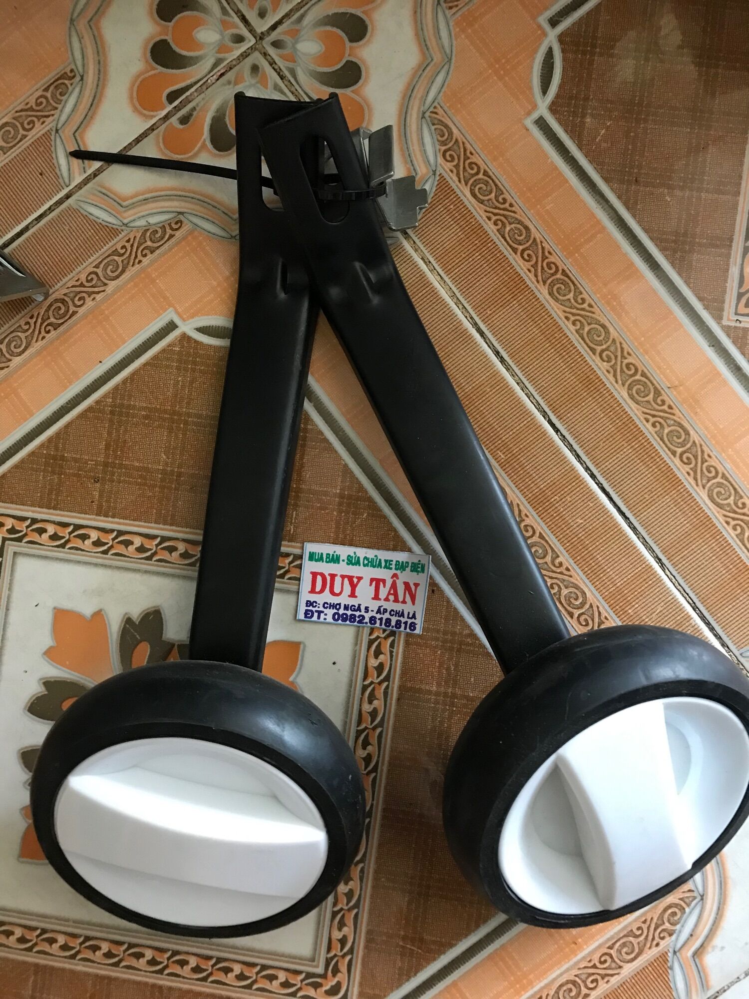 bánh phụ xe đạp trẻ em 16inch 1 cặp