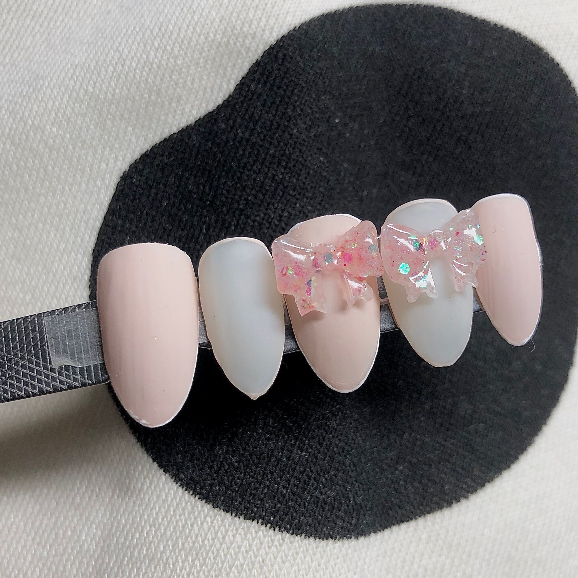 Nail box kèm keo và dũa
