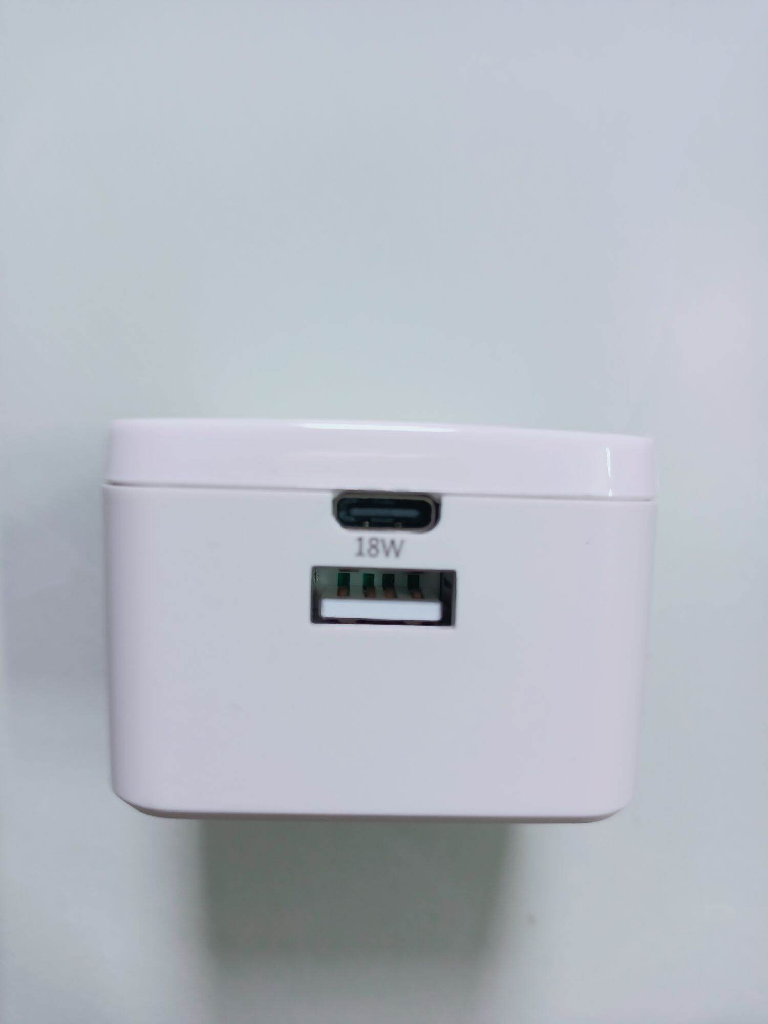 Cốc sạc nhanh Philips chính hãng, 2 cổng ra usb và type c
