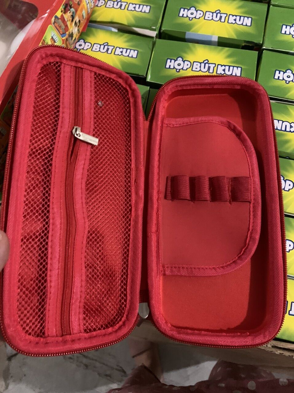 —— Hộp đựng bút có đèn chớp- hkm Kun