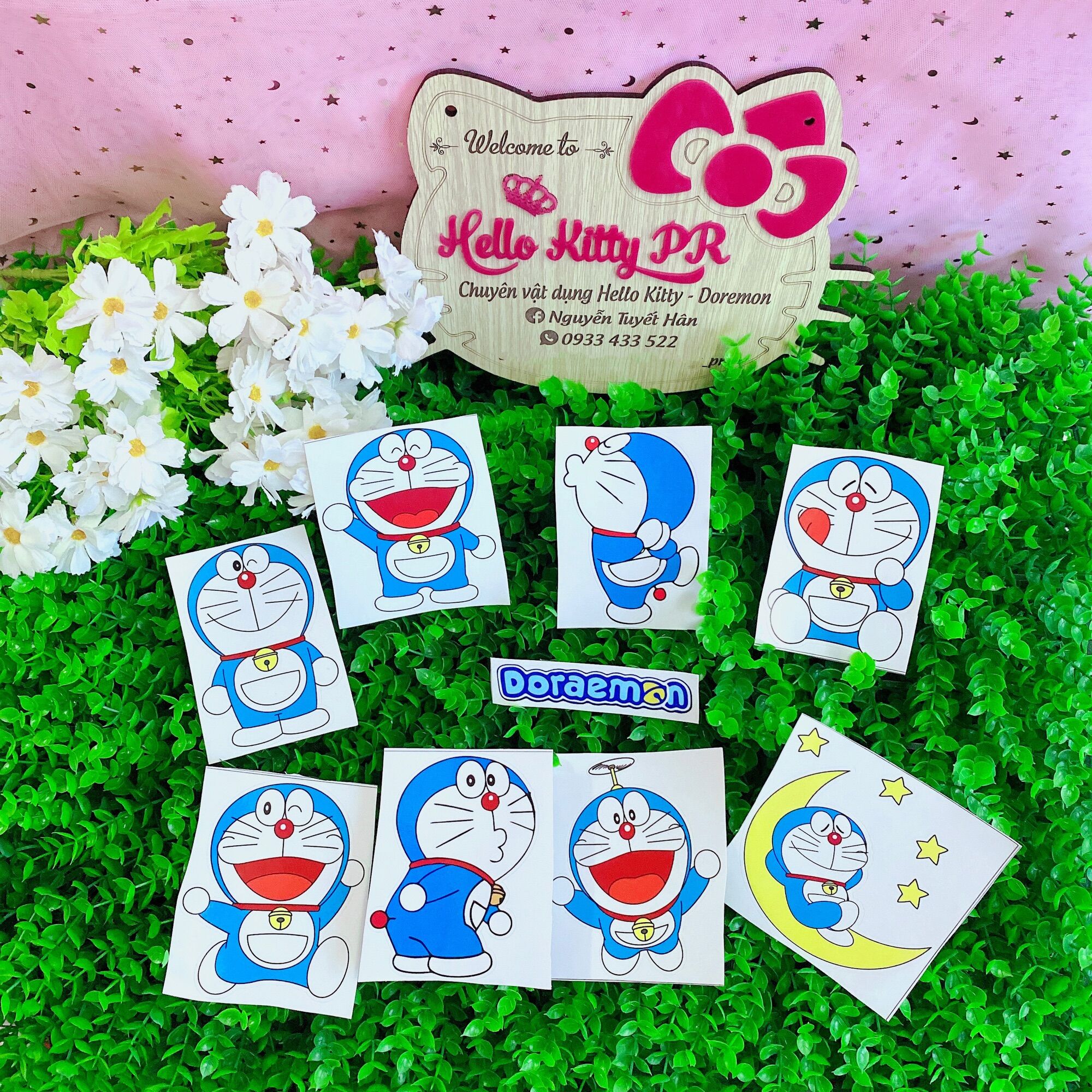 Decal dán trang trí ( ổ điện, nón bảo hiểm, xe, tủ lạnh ) Doraemon Doremon