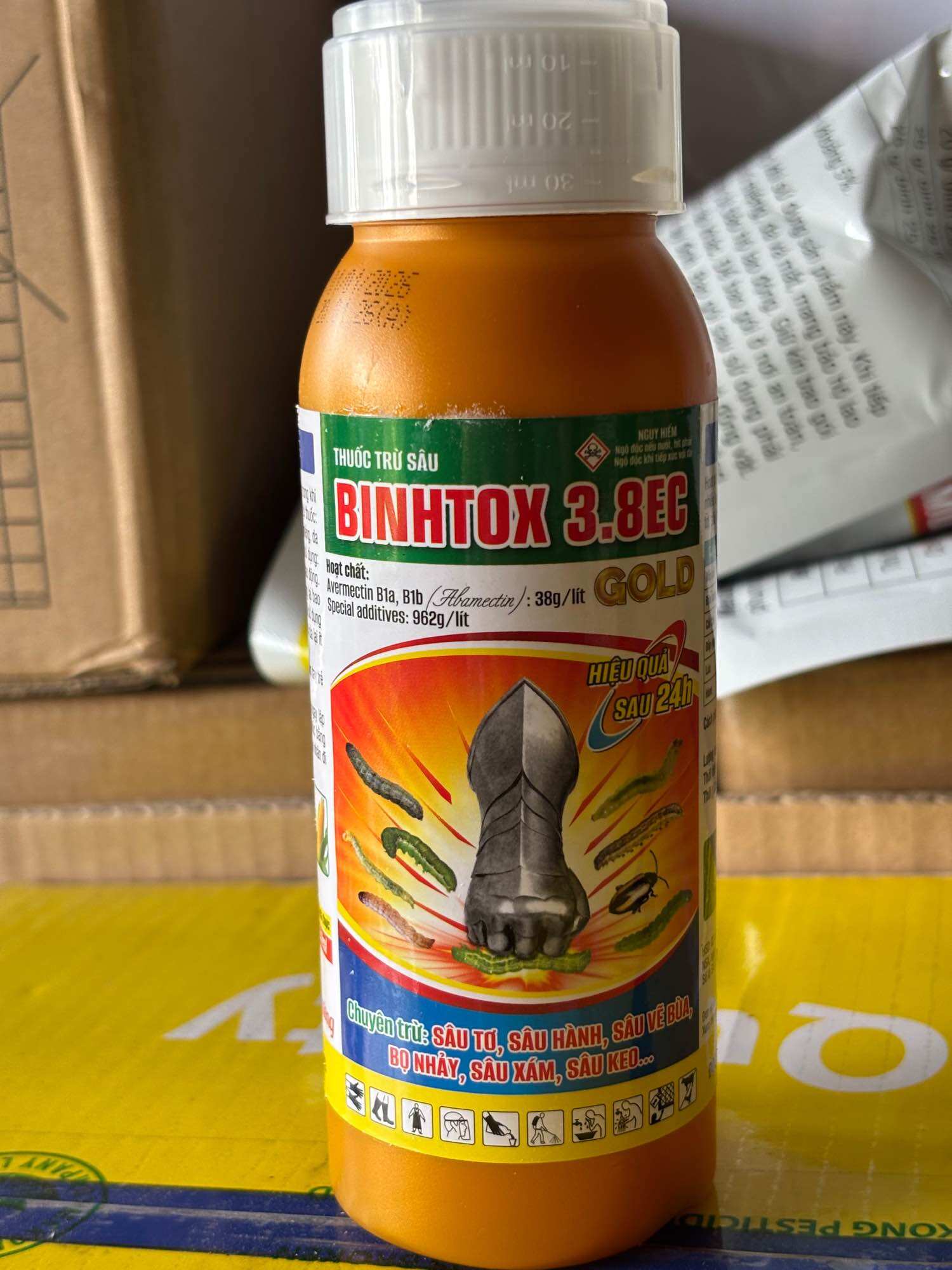 Binhtox 3.8ec 240m: Đặc trị 99.99% trị sâu hành, bọ trĩ, bọ nhảy