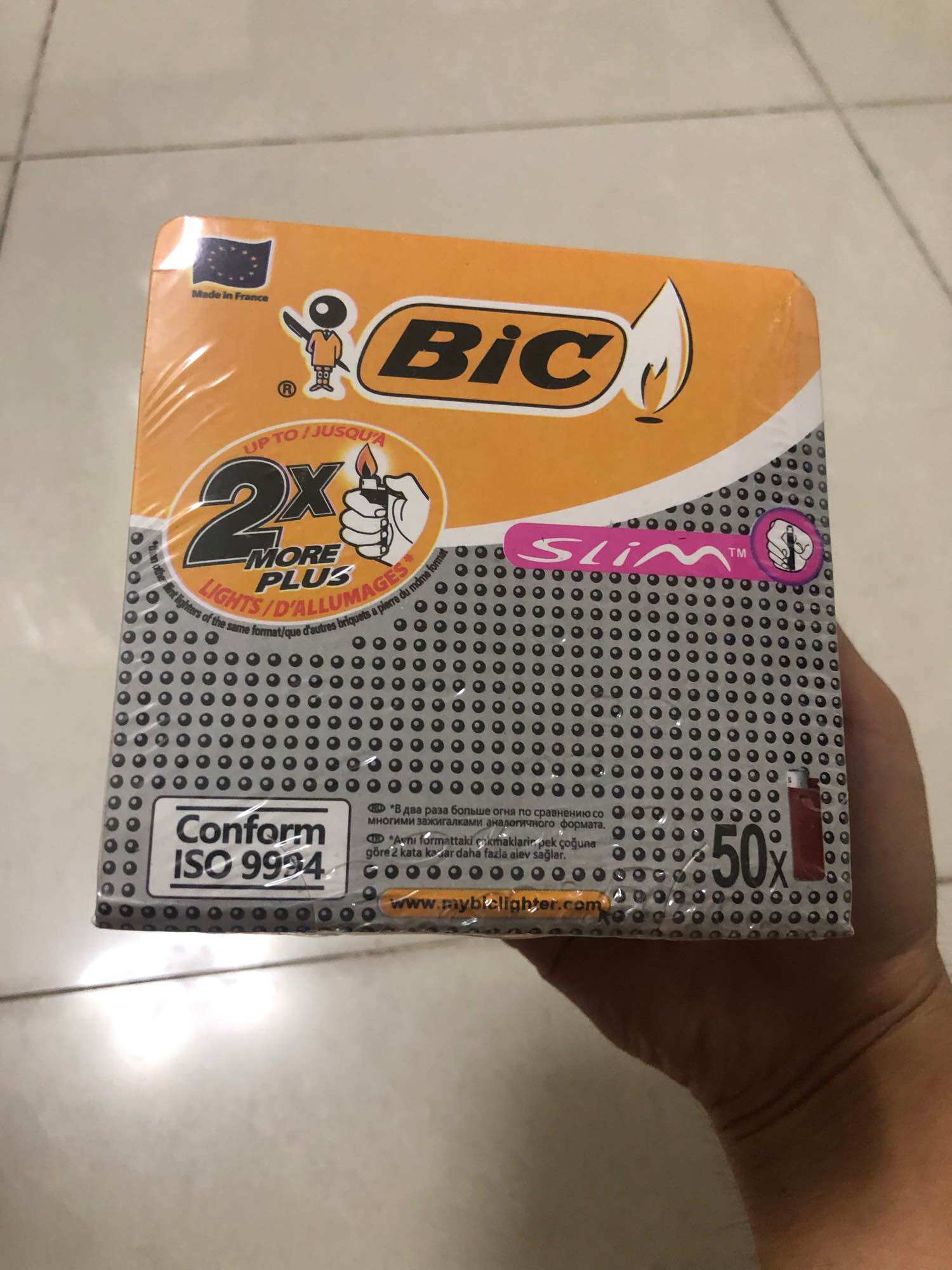 (Combo 10 tặng 1) Bật lửa BIC J3