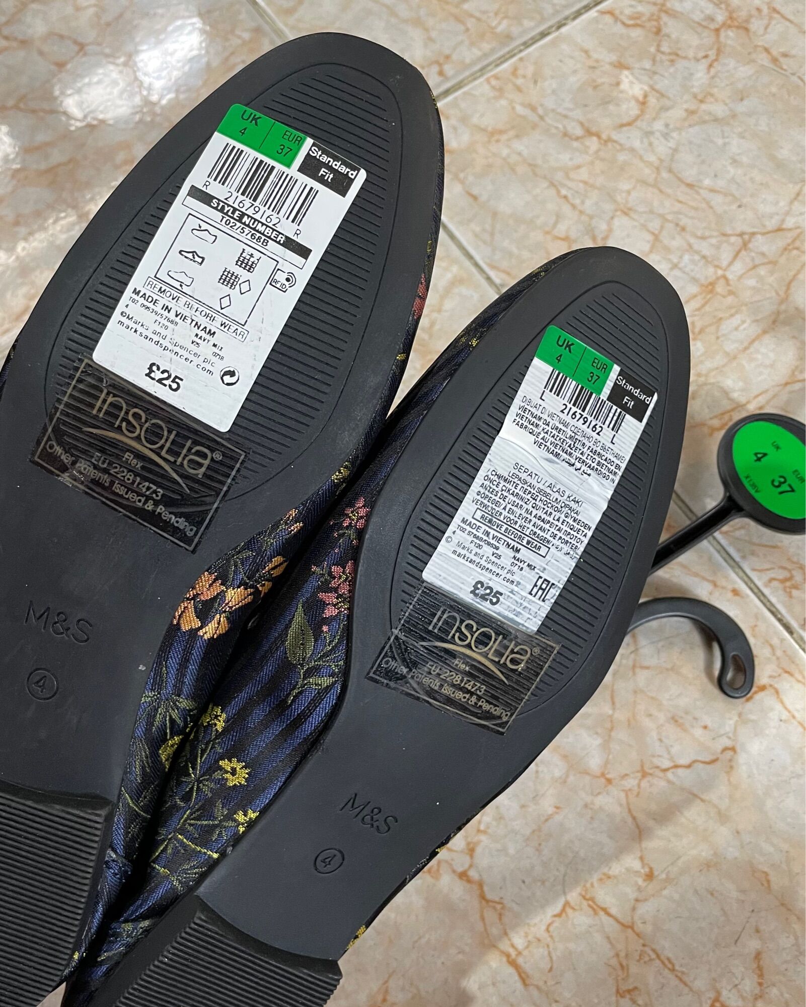 Giày M&S Dư Xịn Vải Gấm Sang Chảnh Cá Tính Size 37 ( Có Sẵn )