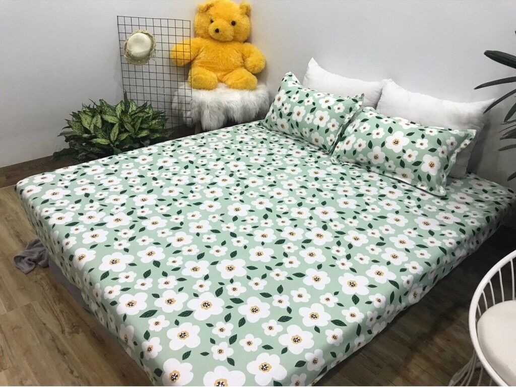 Ga nệm Cotton Poly BÔNG HOA XANH, set 3 món gồm 1 ga trải giường, 2 vỏ gối nằm, chất liệu an toàn, thoáng mát, bền màu, miễn phí bo chun.