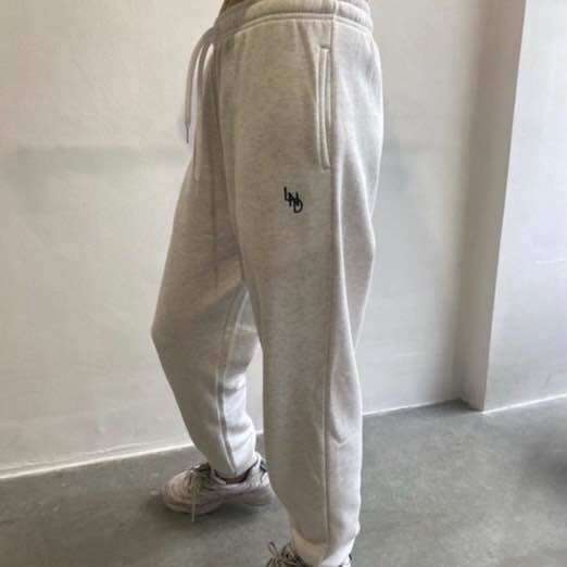 Quần Jogger basic đen xám trắng ống bo Lou Pants Lnd