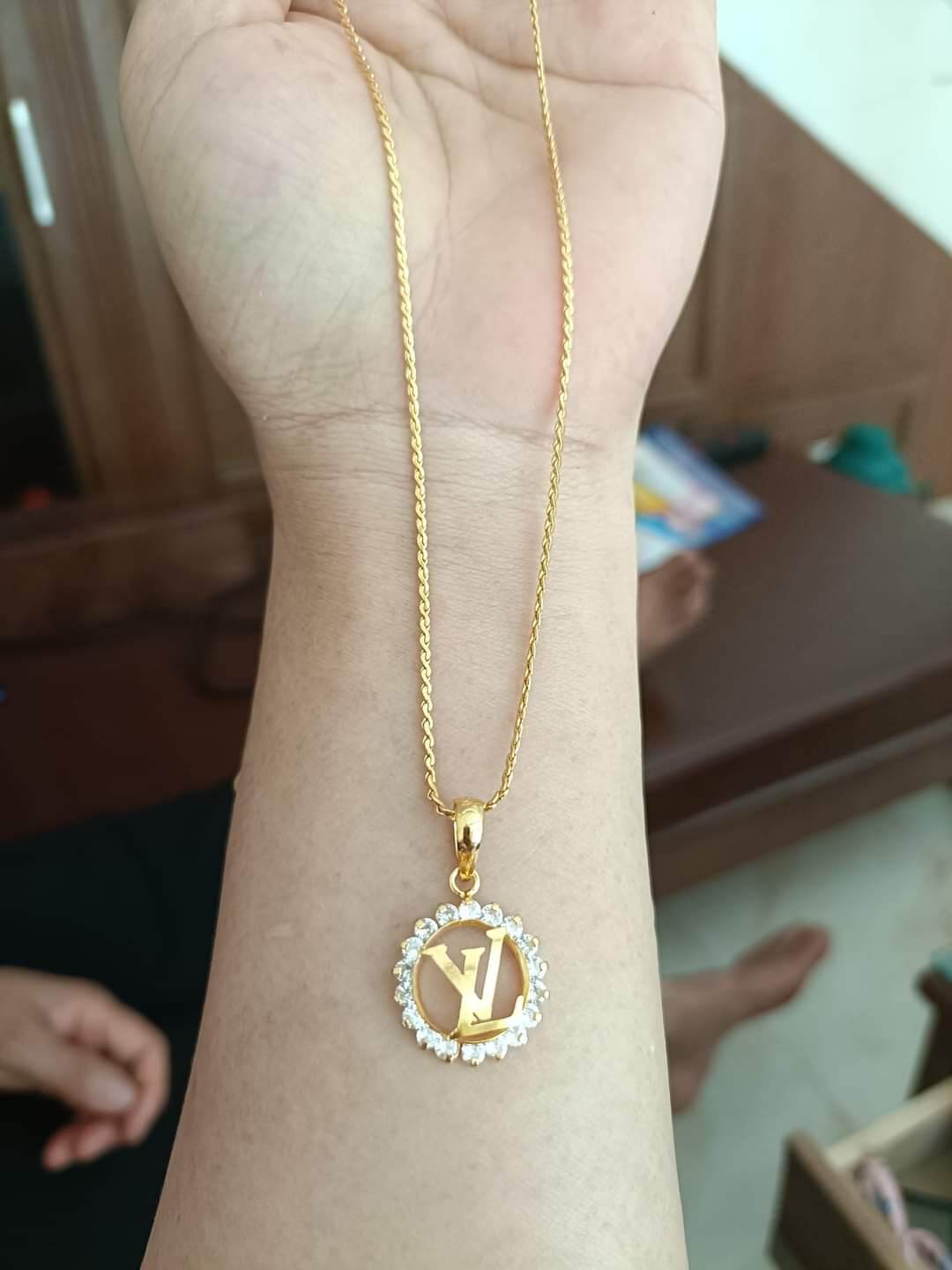 [FREESHIP] mặt dây chuyền vàng non trẻ đẹp