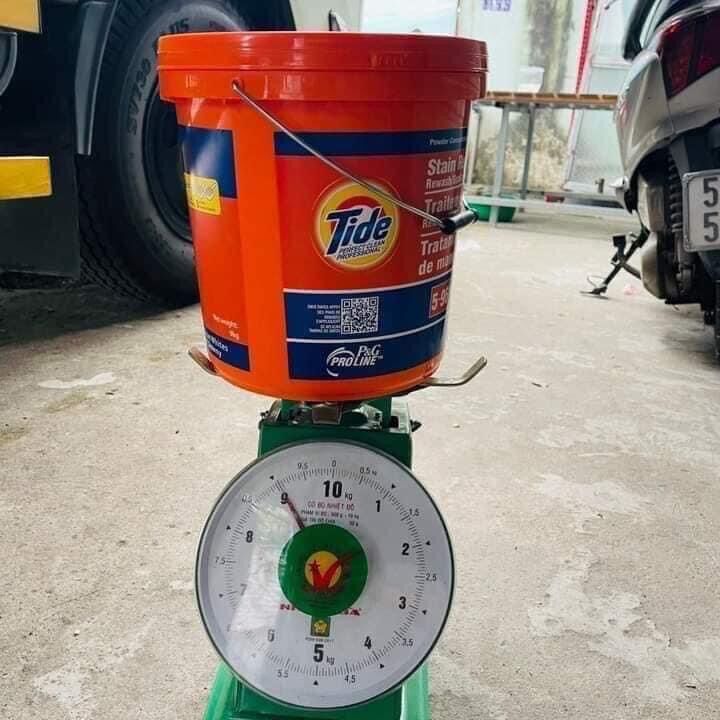 BỘT GIẶT TIDE HƯƠNG DOWNY 9KG