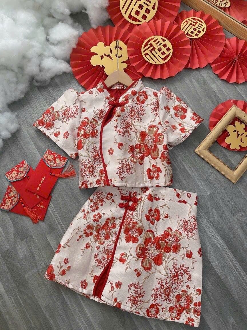 SET ÁO CỔ TÀU PHỐI CHÂN VÁY GẤM HOA
