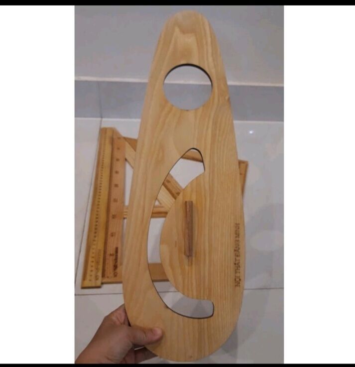 THƯỚC PARABOL GỖ SỒI CHO GIÁO VIÊN