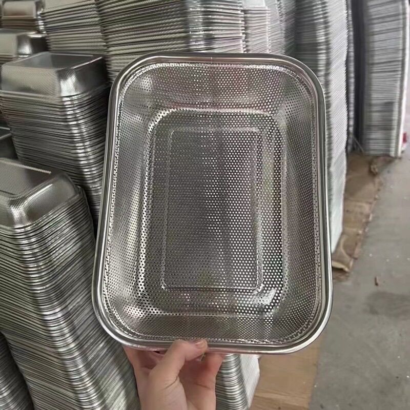 Rổ inox chữ nhật dạng đục lỗ