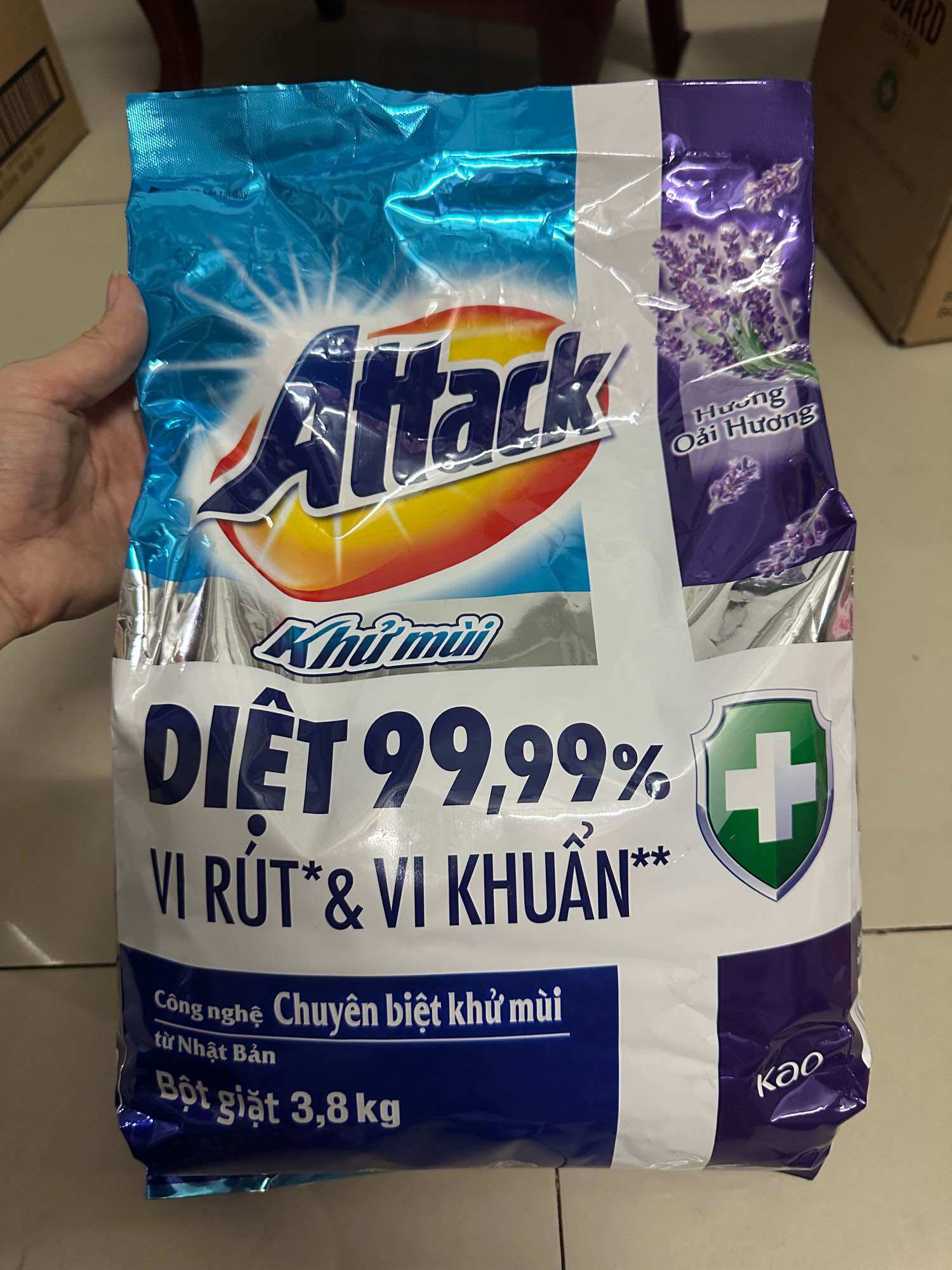 Bột giặt Attack Khử Mùi Hương Ngày Sảng Khoái 3.8 Kg