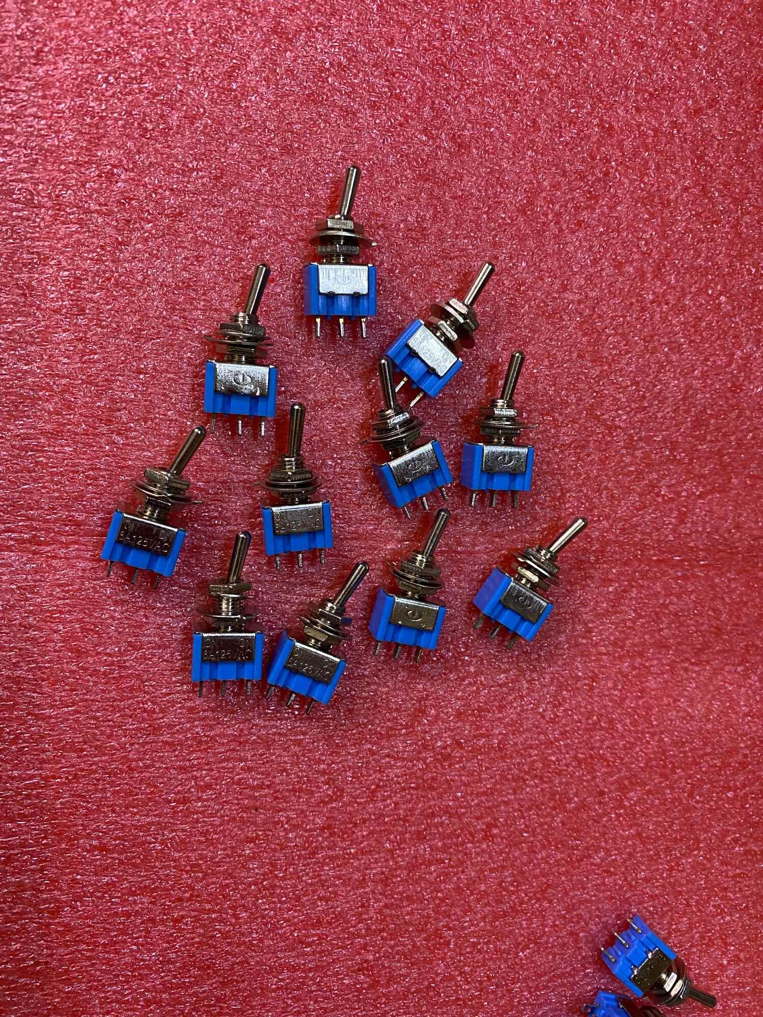 Công tắc ON-OFF-ON -3 chân (10 chiếc )