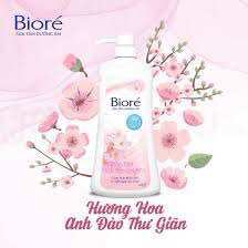 Sữa tắm dưỡng ẩm Biore 530g