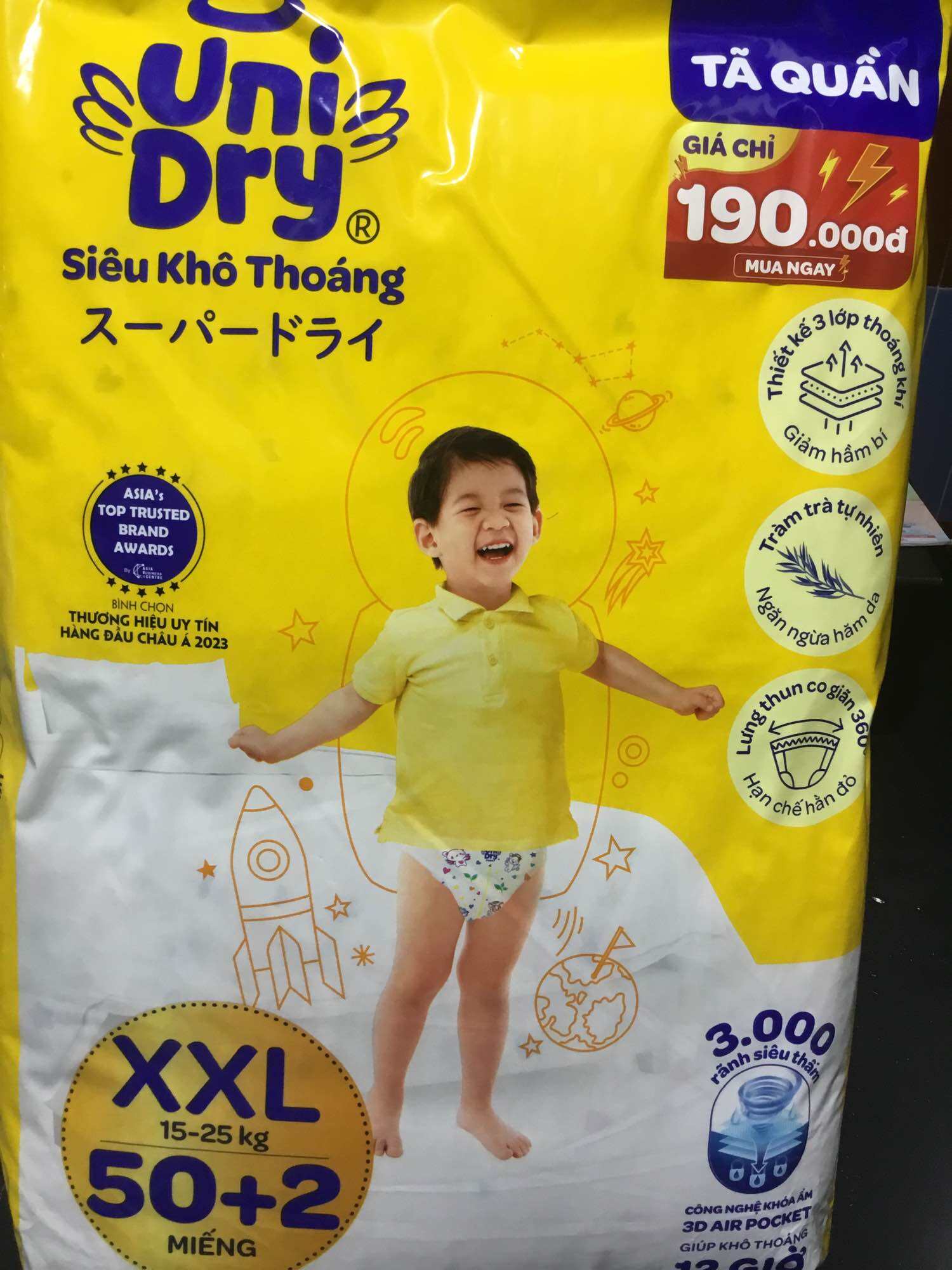 Tặng thêm 2 miếng Bên Trong -Tã quần Unidry XXL50 +2 Siêu Khô Thoáng Cho Bé Từ 15-25kg - (Tiết Kiệm Hơn Unidry XXL44) Date luôn mới