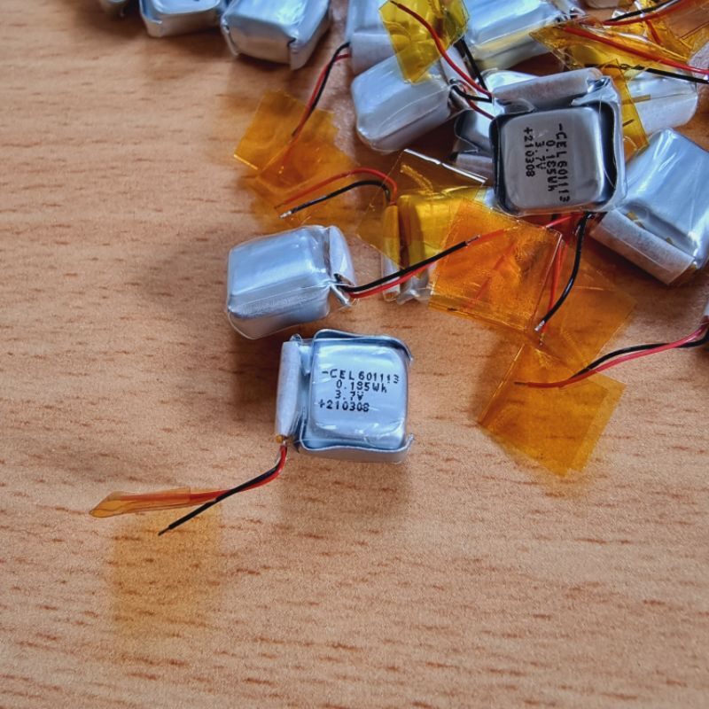Pin lithium polymer 3.7v 601113-50mah cho tai nghe bluetooth.