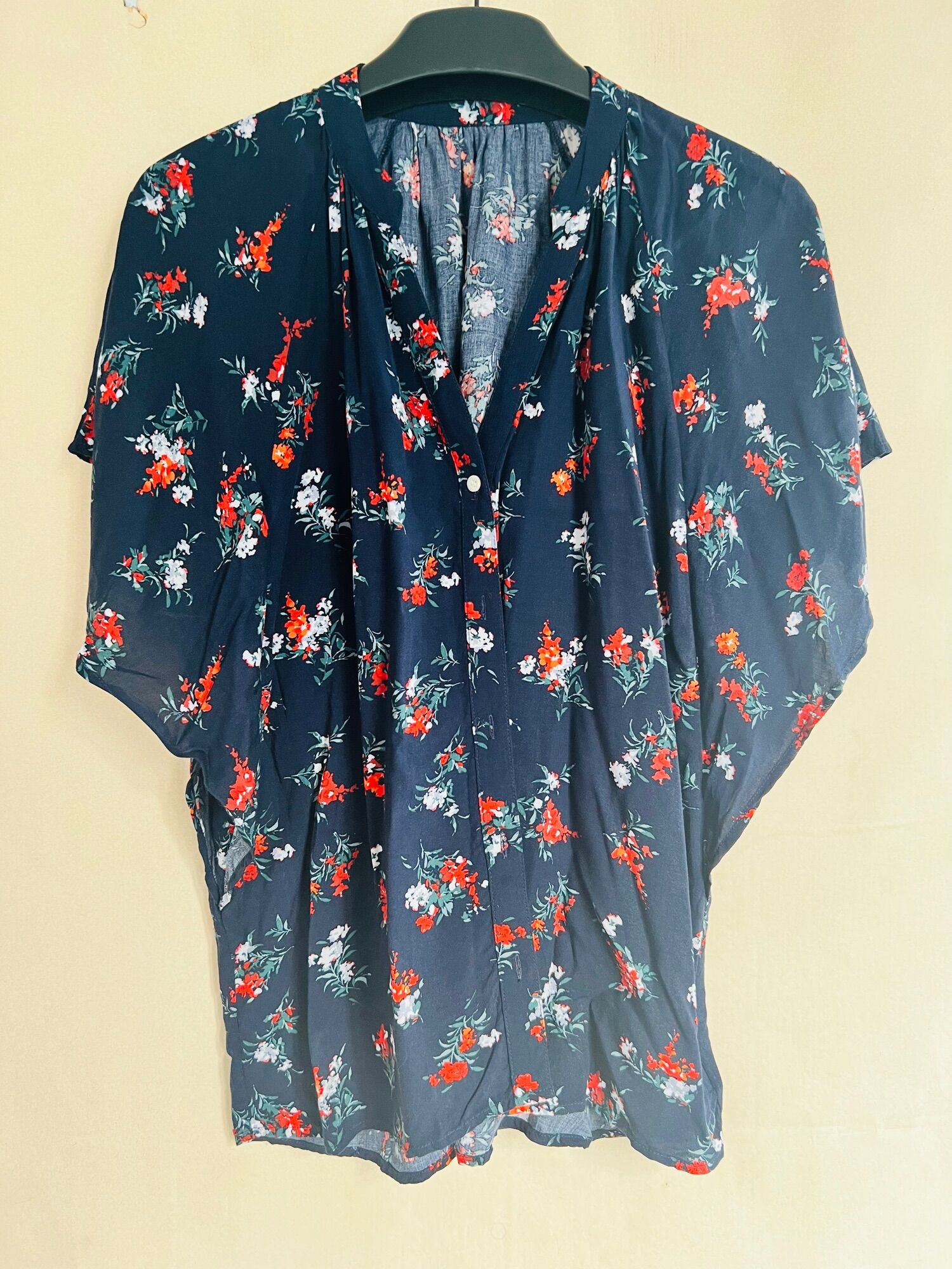 Áo hoa global work sz l, new 99%