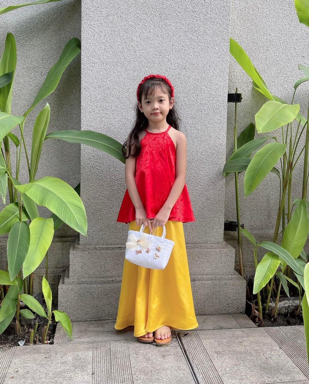 Set áo yếm đào + quần lụa YD2 ống rộng cho bé gái