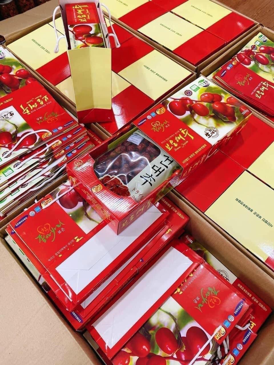 Táo đỏ hàn quốc 1kg kèm túi