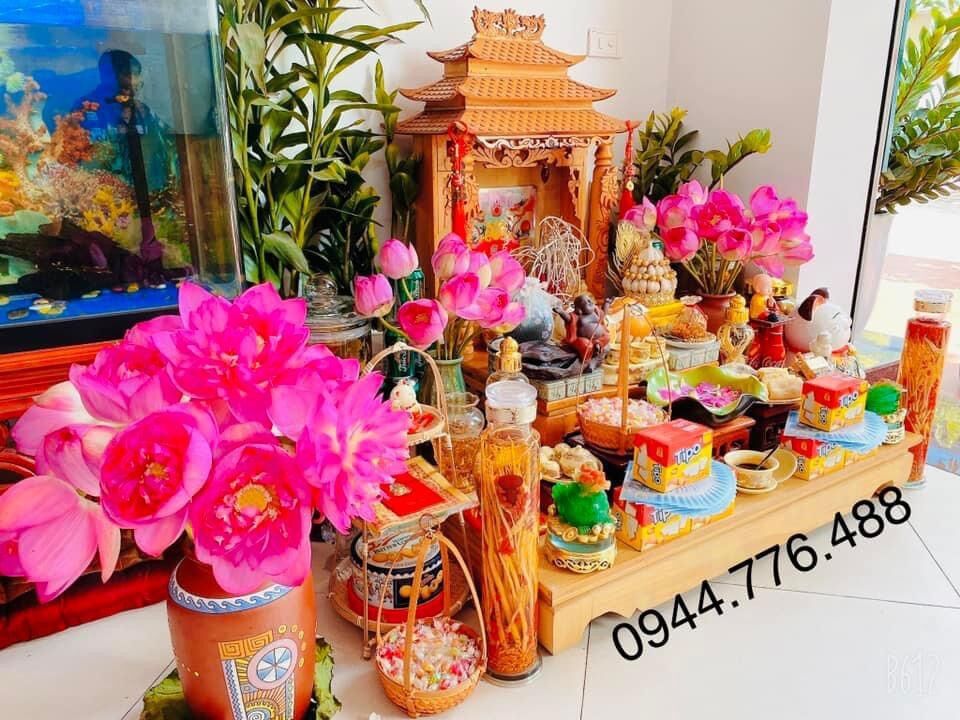 Tháp tỏi (bông tỏi)  thờ cúng Thần tài Thổ Địa
