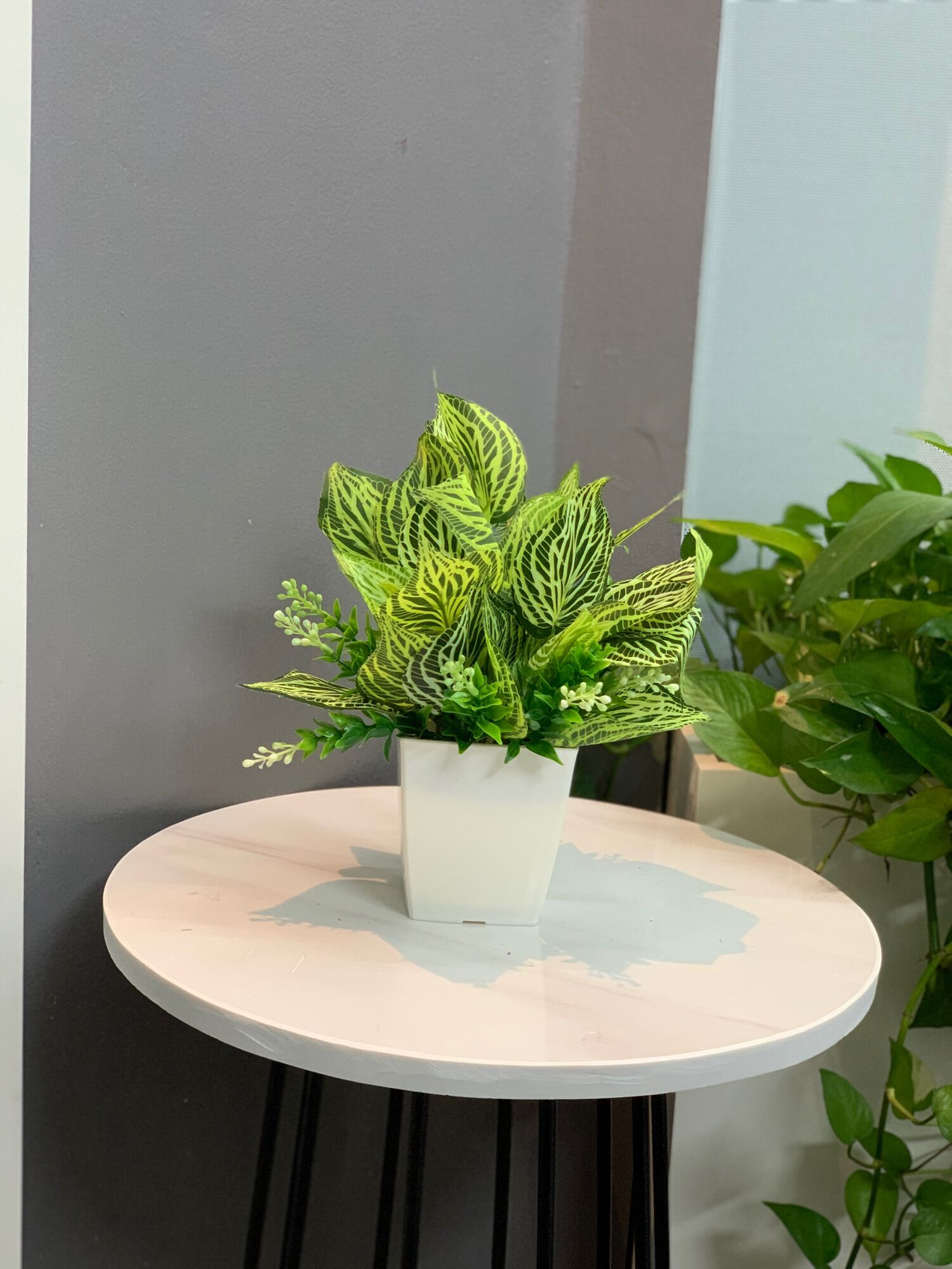Chậu Hoa Giả Để Bàn Vitage Siêu Chảnh