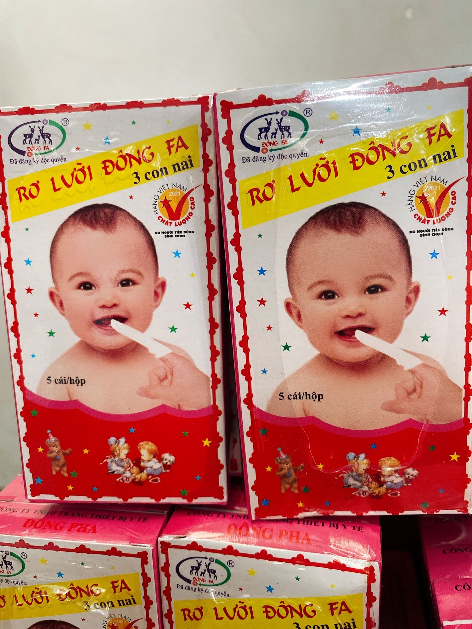 Gạc rơ lưỡi Đông Fa 3 con nai 50 cái