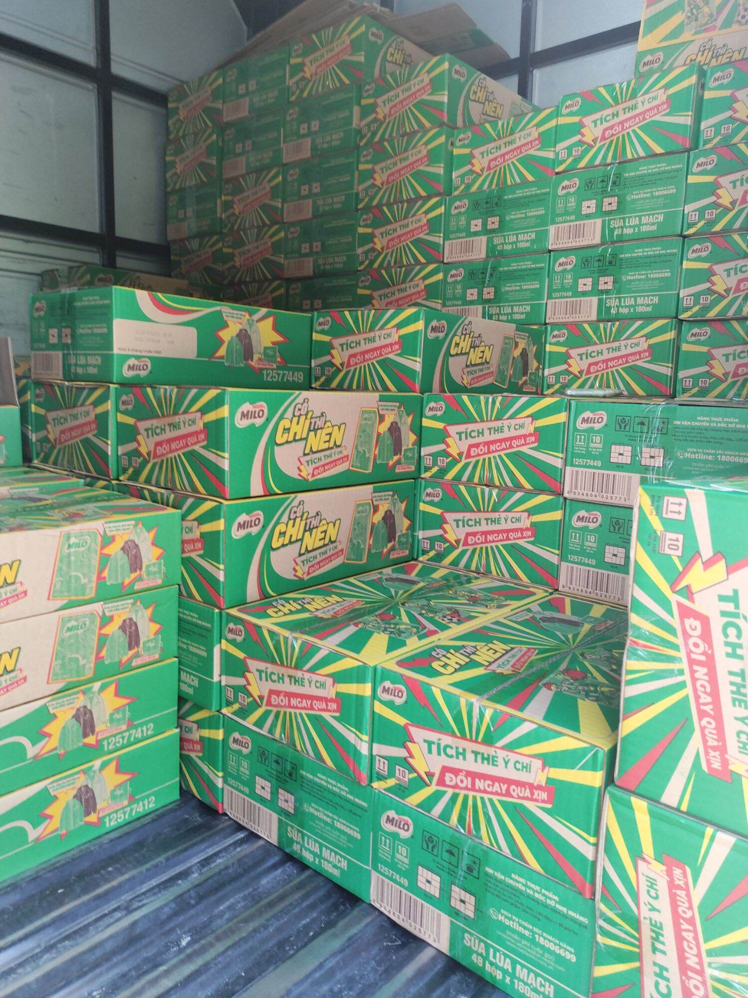 Sữa MILO 180ml có đường và ít đường
