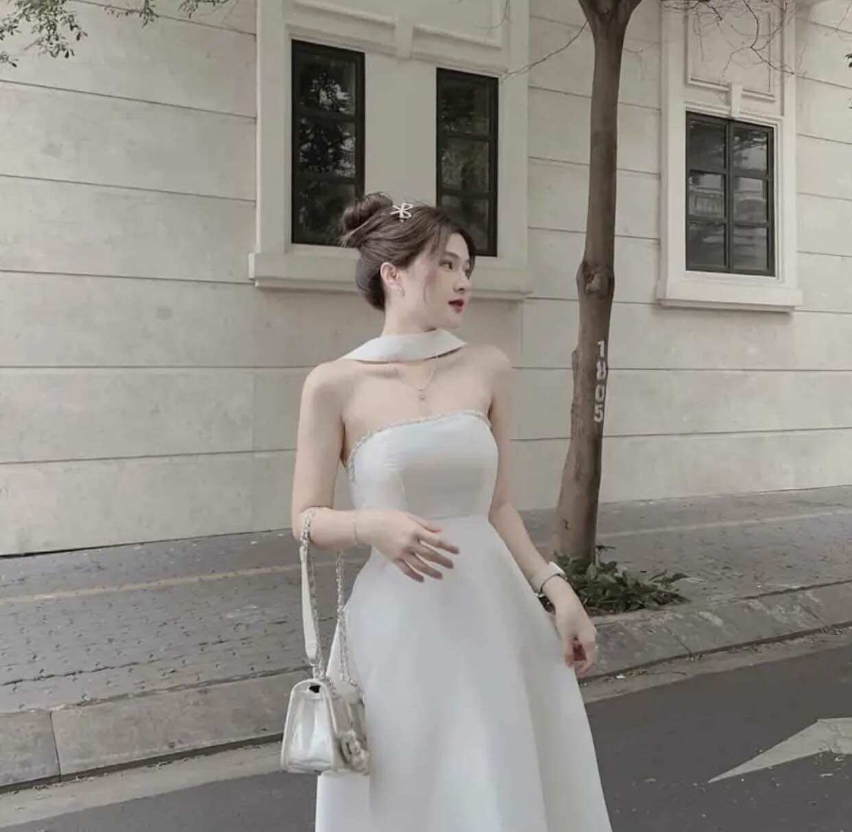 Đầm xoè dự tiệc dáng dài đính đá siêu sang