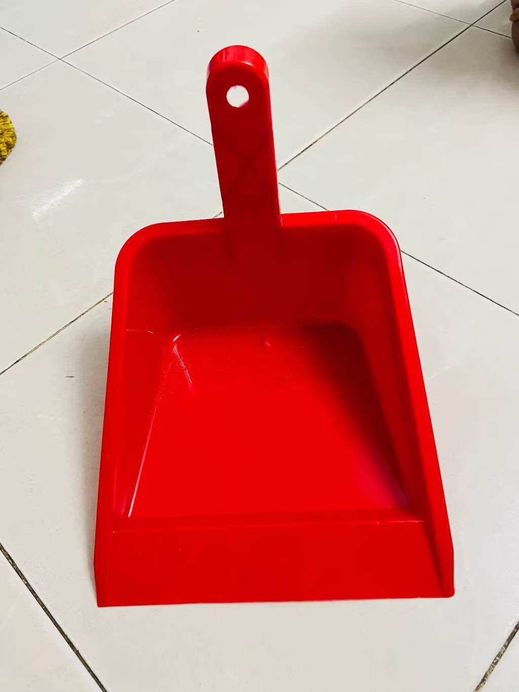 Chổi Ky Hốt Rác Nhựa Cán Ngắn 25X25X14CM - Màu Sắc Ngẫu Nhiên
